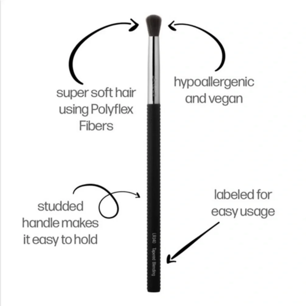 NWT LARUCE Beauty Tapered Blending LR007 Shadow Brush